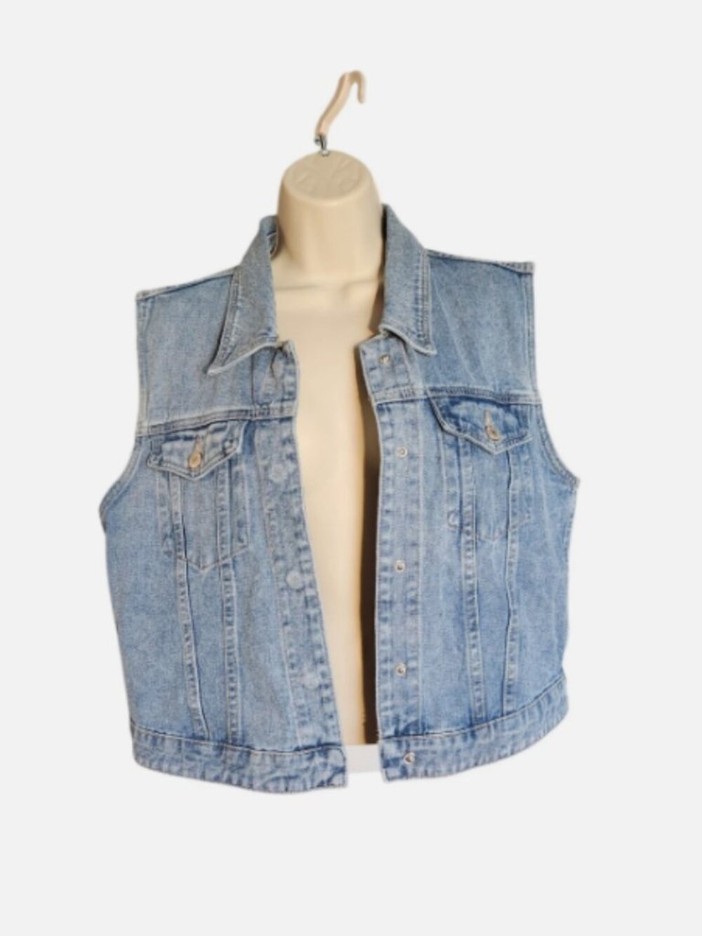Womens Denim Vest Size L sleeveless Medium Wash blue Muy Muy Fancy Collection